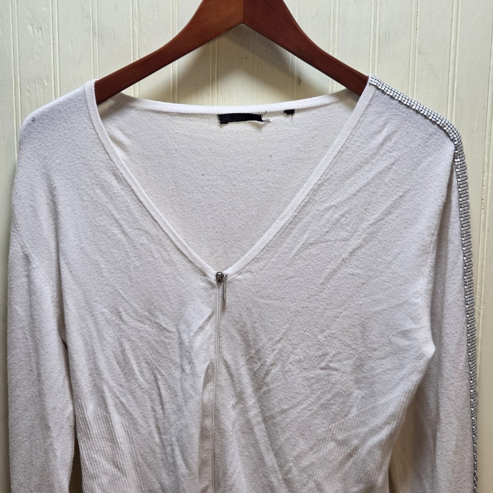 YUKA Sweater Womens Medium White V Neck Zipper Studded Knit Lightweight
